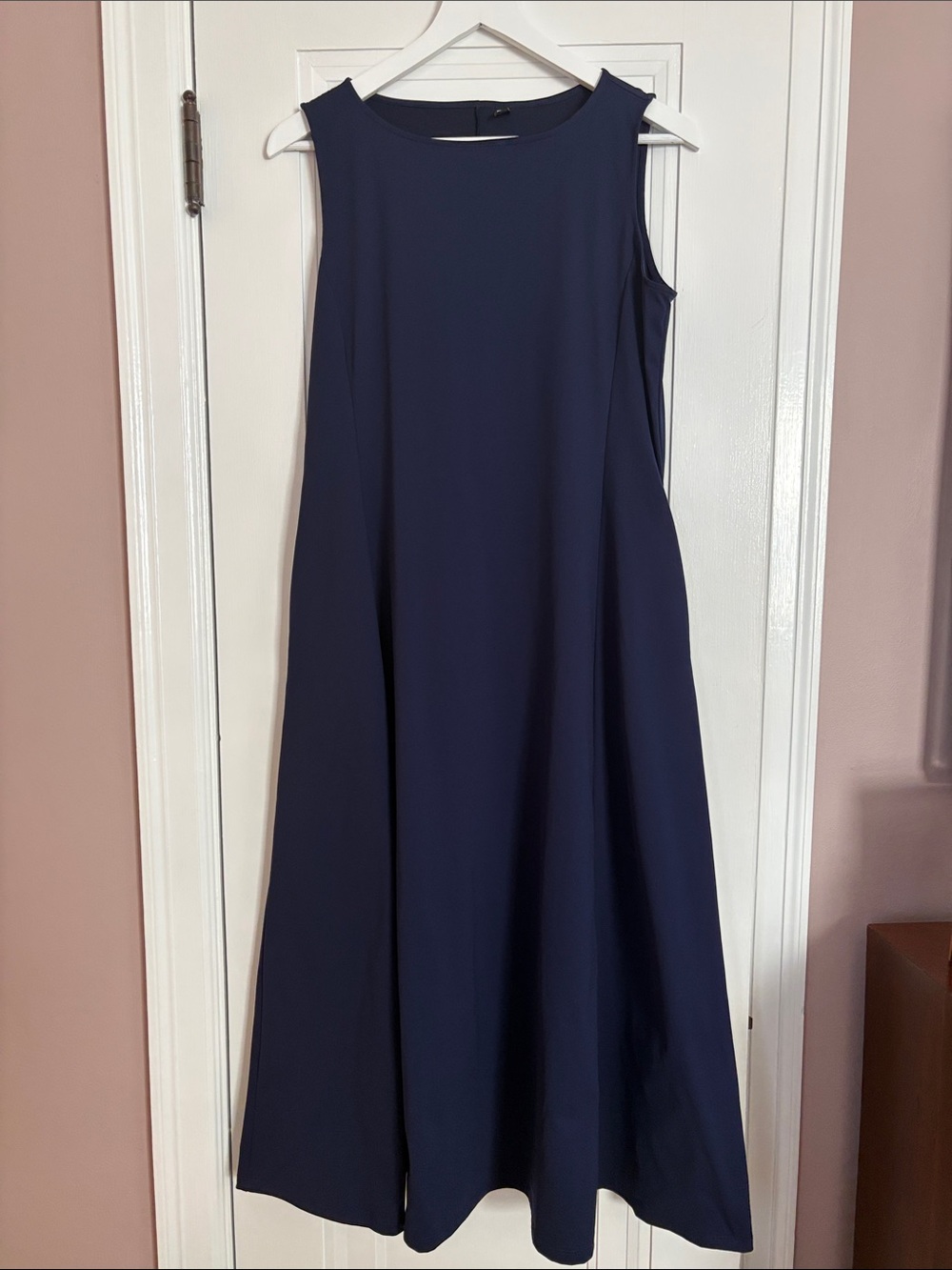 Uniqlo Navy Sleeveless AIRism Maxi Dress